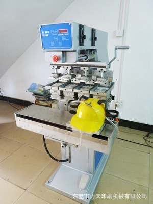 S4S四色穿梭印工作帽 高效移印解決方案與力天機(jī)械專業(yè)制造